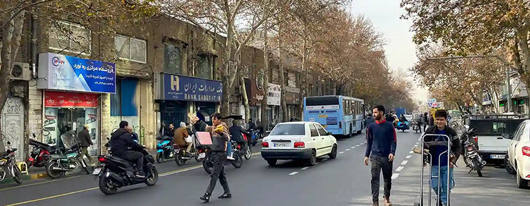 خرید انواع ضایعات فلزی در خیابان امیرکبیر تهران با حمل رایگان خرید انواع ضایعات فلزی در خیابان امیرکبیر تهران